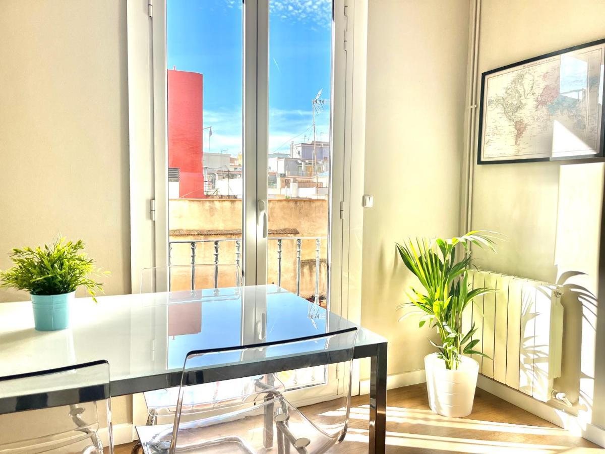 Sunny Apartment Gracia - Joanic Renovated Barcelona Buitenkant foto